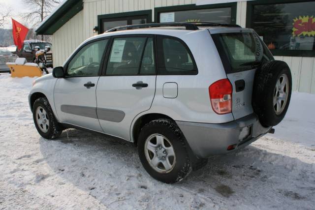 2003 Toyota RAV4 4dr Sdn XLE V6 Auto