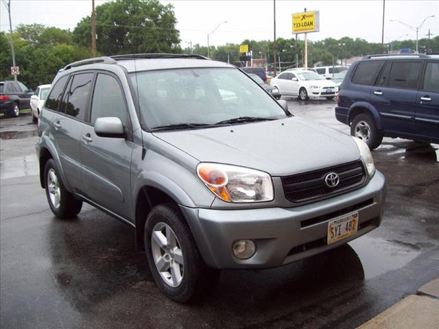 2004 Toyota RAV4 Unknown