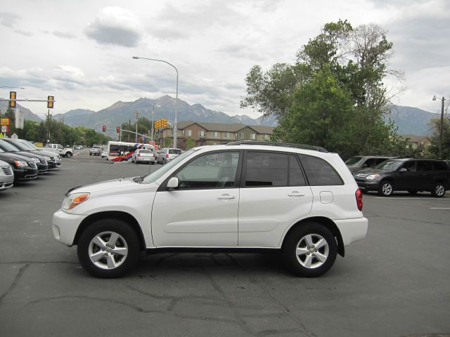 2004 Toyota RAV4 Ram 3500 Diesel 2-WD