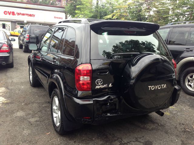 2004 Toyota RAV4 Ram 3500 Diesel 2-WD