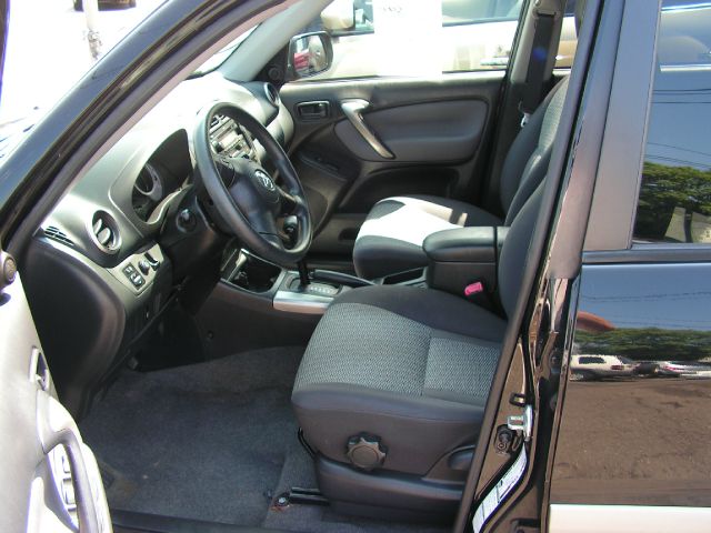 2004 Toyota RAV4 Ram 3500 Diesel 2-WD