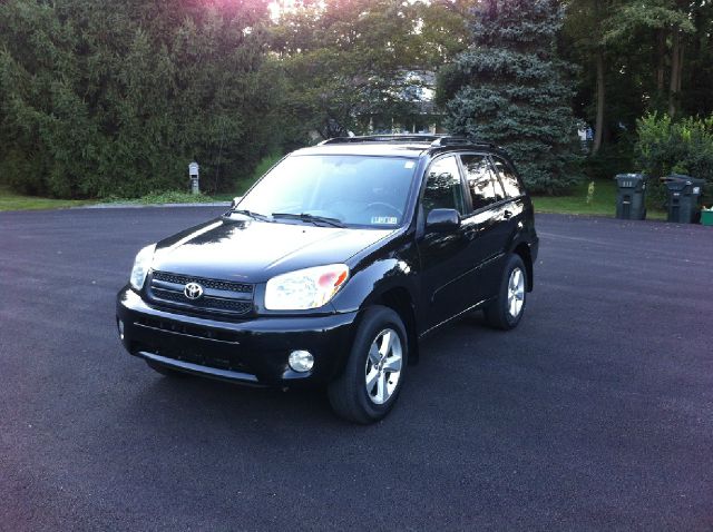 2004 Toyota RAV4 ESi