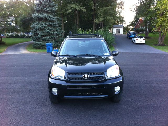 2004 Toyota RAV4 ESi