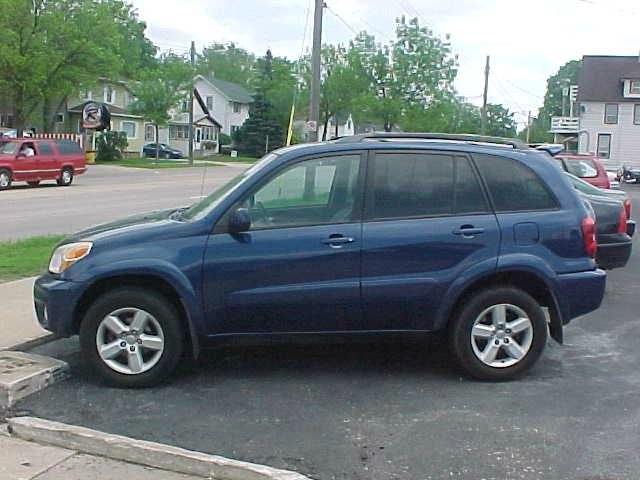 2004 Toyota RAV4 Unknown