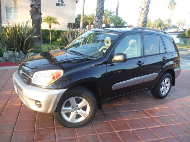 2005 Toyota RAV4 Ram 3500 Diesel 2-WD