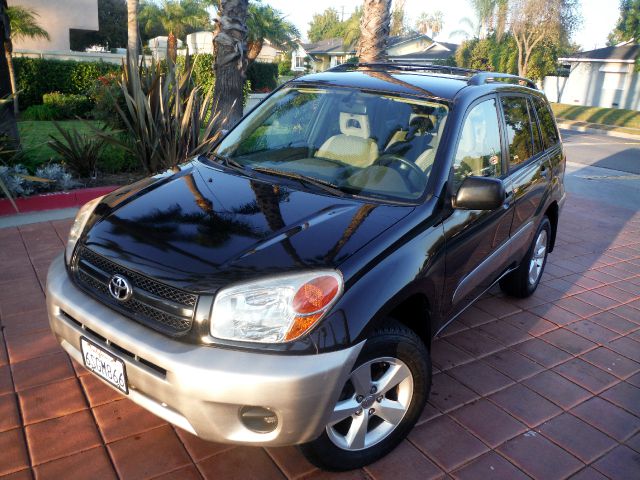 2005 Toyota RAV4 Ram 3500 Diesel 2-WD