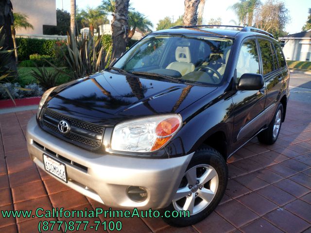 2005 Toyota RAV4 Ram 3500 Diesel 2-WD