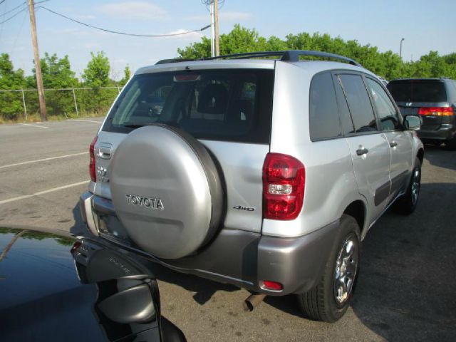 2005 Toyota RAV4 Ram 3500 Diesel 2-WD