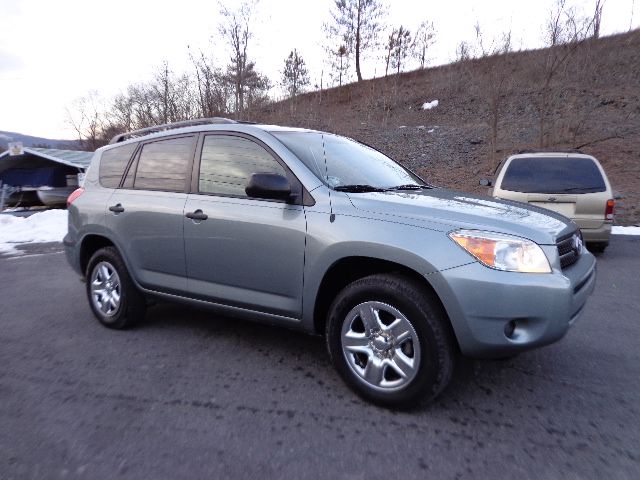 2006 Toyota RAV4 5dr 7-pass Van LE AWD (SE)