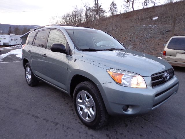 2006 Toyota RAV4 5dr 7-pass Van LE AWD (SE)