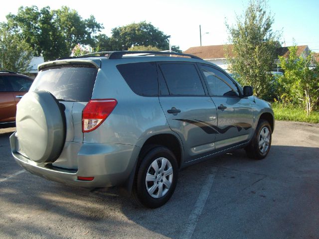 2006 Toyota RAV4 With Upgraded Wheels