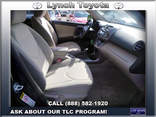 2006 Toyota RAV4 SLT 25