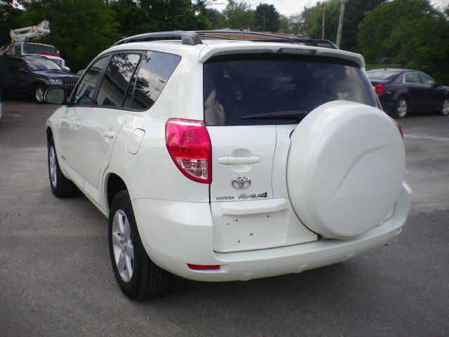 2006 Toyota RAV4 All-weather Pack