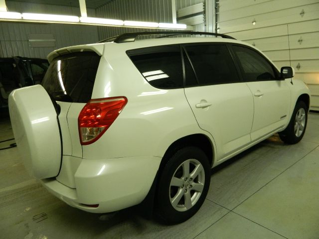 2007 Toyota RAV4 A8L Quattro