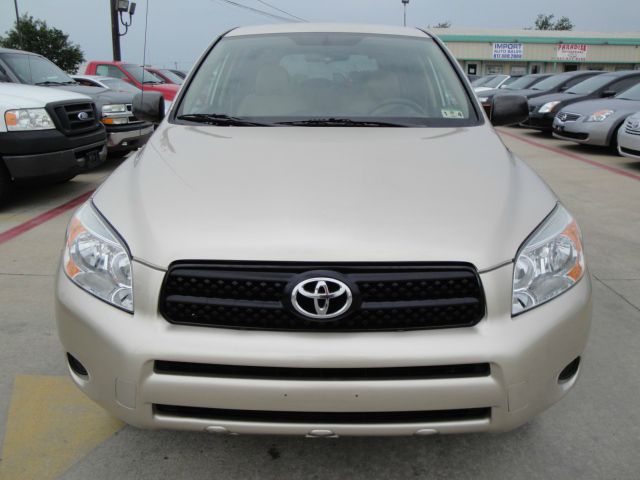 2007 Toyota RAV4 Ram 3500 Diesel 2-WD