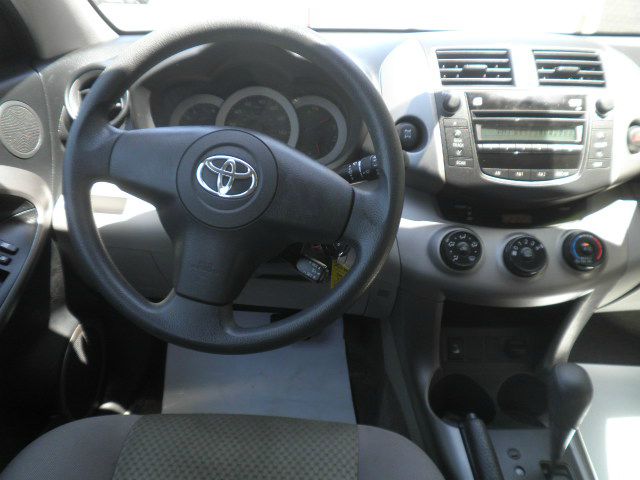 2008 Toyota RAV4 Crew Cab 126.0 WB 2WD SLE2