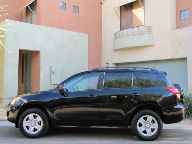 2010 Toyota RAV4 FWD LT W/2lt