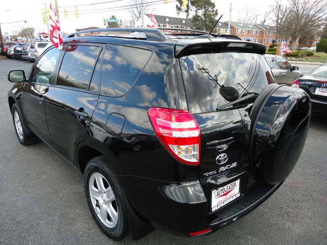 2010 Toyota RAV4 5dr 7-pass Van LE AWD (SE)