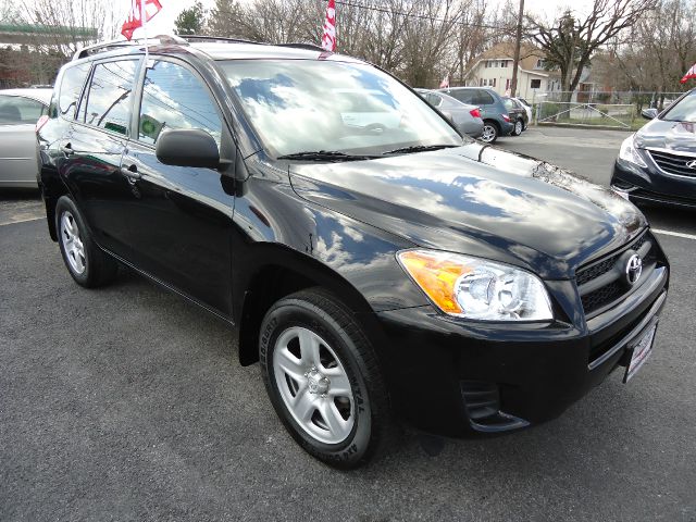 2010 Toyota RAV4 5dr 7-pass Van LE AWD (SE)