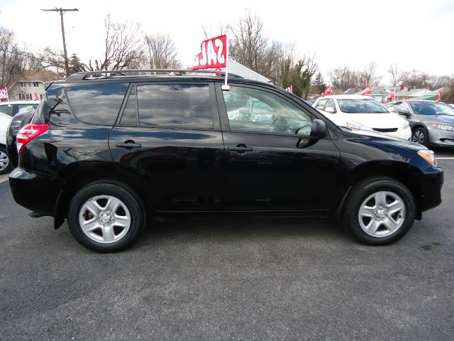 2010 Toyota RAV4 5dr 7-pass Van LE AWD (SE)