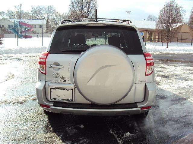 2010 Toyota RAV4 SLT 25