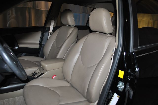 2010 Toyota RAV4 All-weather Pack