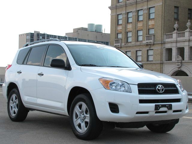 2010 Toyota RAV4 4dr Manual 4WD (natl)