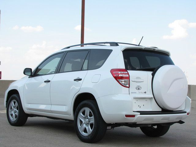 2010 Toyota RAV4 4dr Manual 4WD (natl)