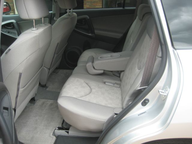 2010 Toyota RAV4 ES LX