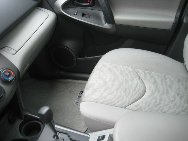 2010 Toyota RAV4 ES LX