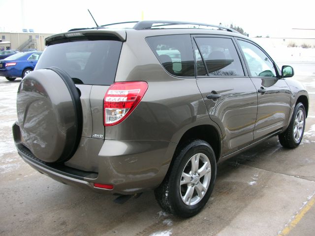 2010 Toyota RAV4 Crew Cab 126.0 WB 2WD SLE2