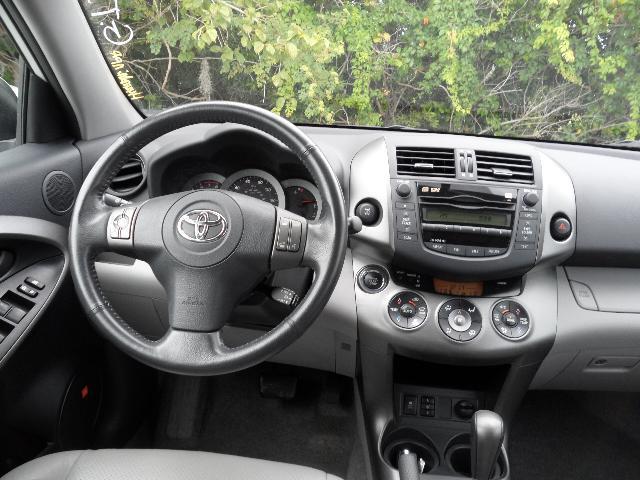 2010 Toyota RAV4 SLT 25