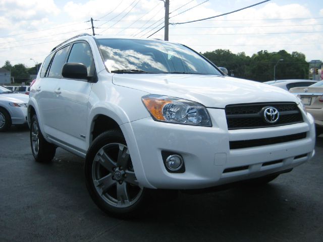 2010 Toyota RAV4 SE V-6