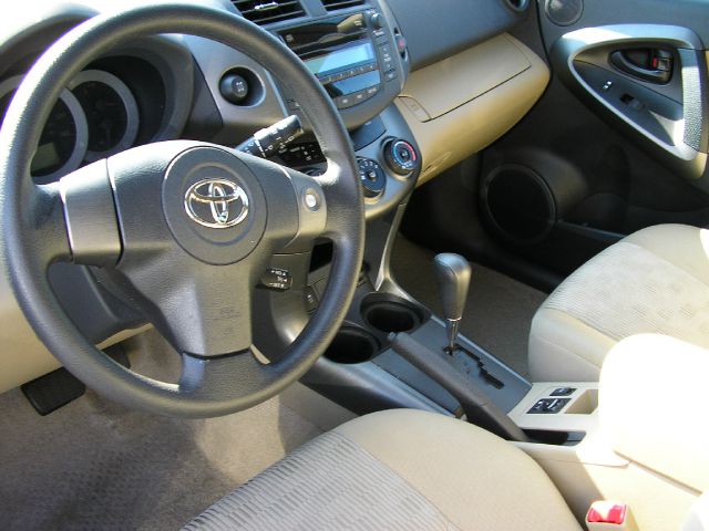 2010 Toyota RAV4 SLT 25