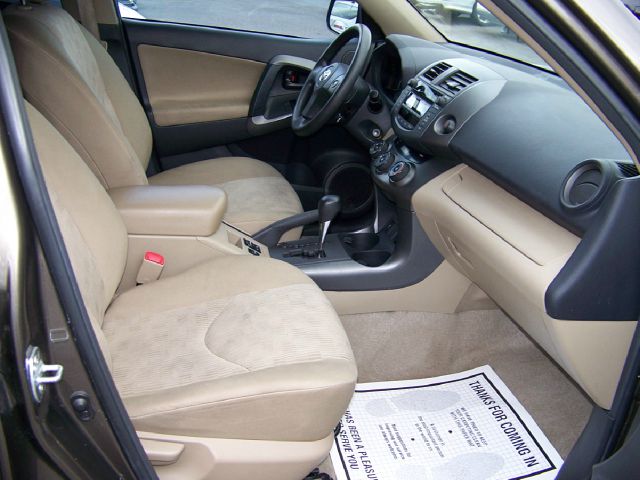 2010 Toyota RAV4 ES LX