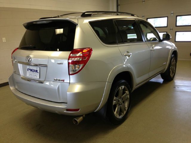 2010 Toyota RAV4 3.2 Cpe