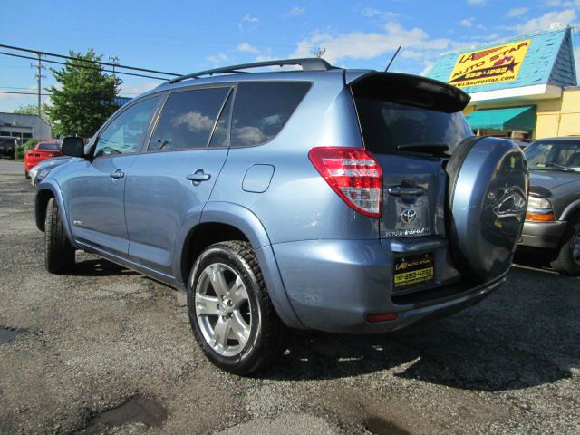 2010 Toyota RAV4 2WD 4dr I4