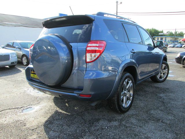 2010 Toyota RAV4 2WD 4dr I4