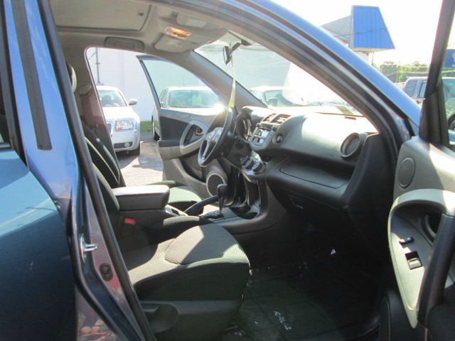 2010 Toyota RAV4 2WD 4dr I4