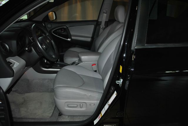 2010 Toyota RAV4 All-weather Pack