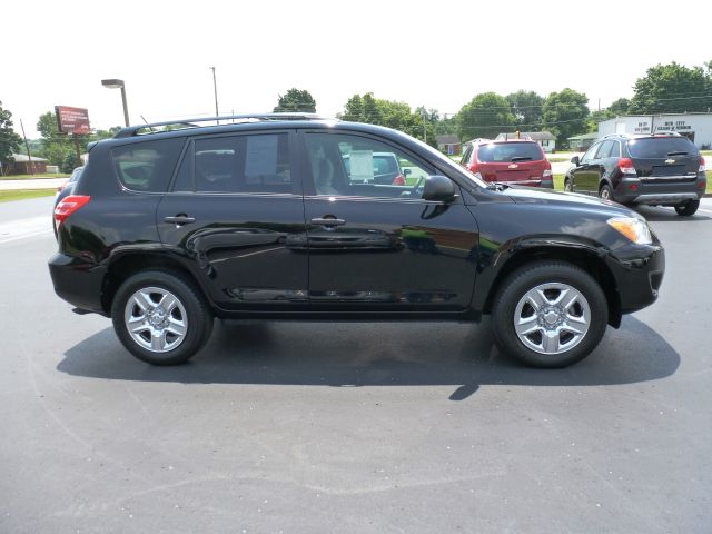 2010 Toyota RAV4 5dr LE (natl) Van