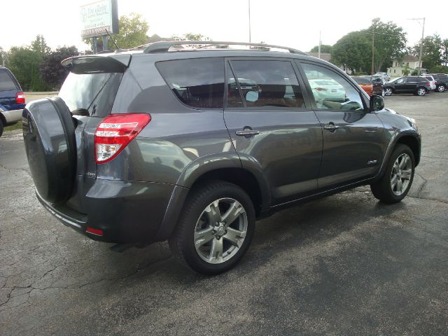 2010 Toyota RAV4 SE V-6