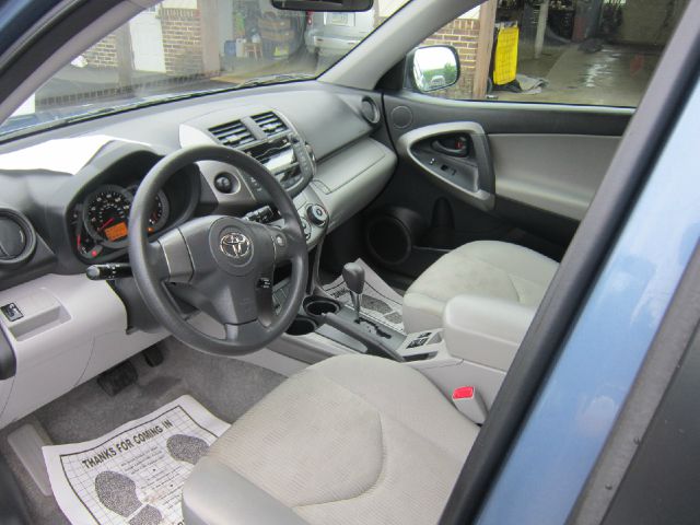 2010 Toyota RAV4 ES LX