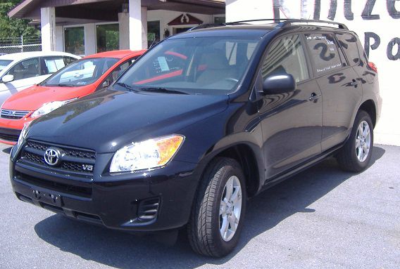 2010 Toyota RAV4 Crew Cab 126.0 WB 2WD SLE2