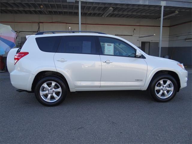 2010 Toyota RAV4 Sltcrewcab 4X4