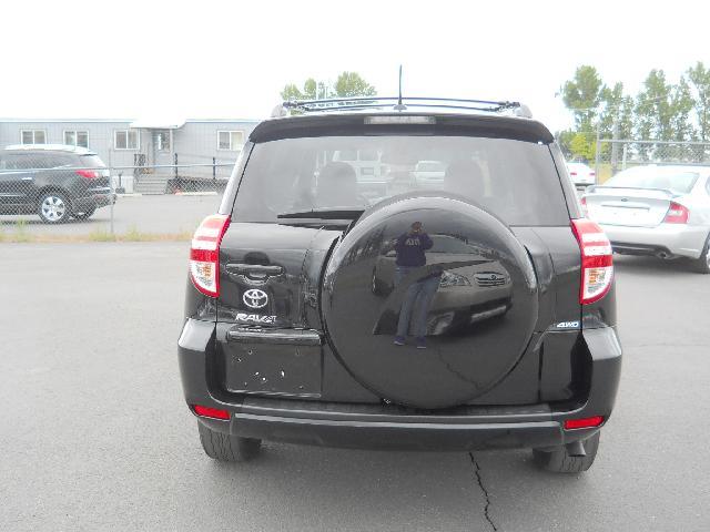 2011 Toyota RAV4 SLT 25