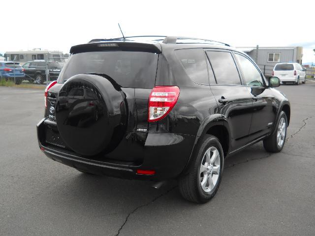 2011 Toyota RAV4 SLT 25