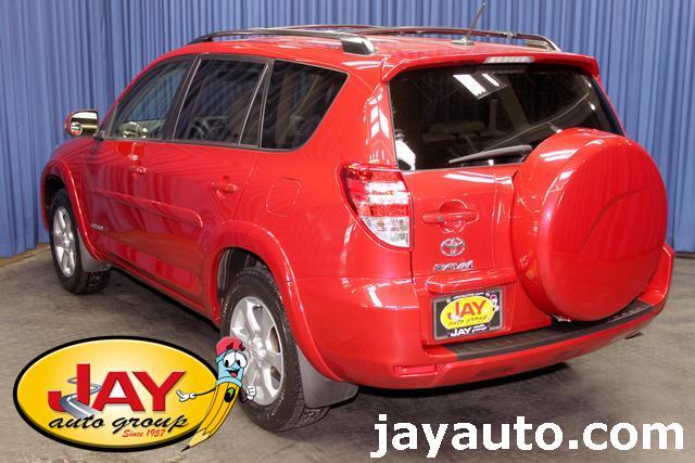 2011 Toyota RAV4 SLT 25