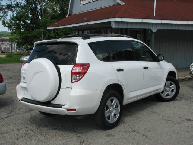 2012 Toyota RAV4 Crew Cab Amarillo 4X4