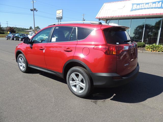 2013 Toyota RAV4 SEL Sport Utility 4D